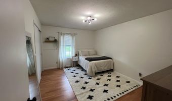 310 Arlington Dr, Batesville, IN 47006