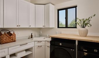 3076 Glenhurst Ave, Los Angeles, CA 90039