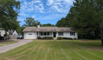 1406 Eastview Dr, Aberdeen, NC 28315