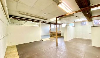 8 COMMONWEALTH Ave, Claymont, DE 19703