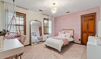 8 Country Oaks Dr, Barboursville, WV 25504