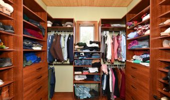 3335 Friesen Dr, Angwin, CA 94508