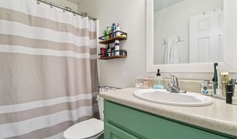 106 Colony Dr, Camden, SC 29020