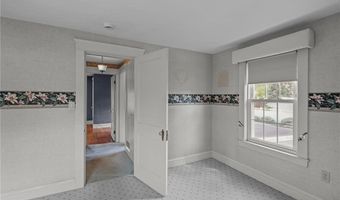 157 Schuyler Ave, East Providence, RI 02914