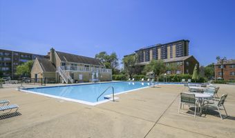 5909 QUANTRELL Ave 203, Alexandria, VA 22312