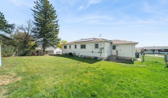 810 CAHILL Dr, Cheyenne, WY 82001
