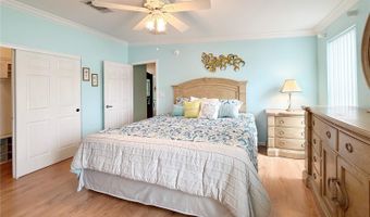 194 S PORT ROYAL Ln, Apollo Beach, FL 33572