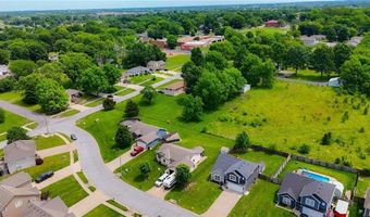 3021 N 157th St, Basehor, KS 66007