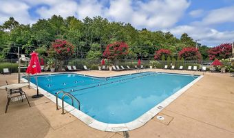 4500 S FOUR MILE RUN Dr 623, Arlington, VA 22204