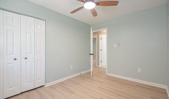 6438 KNOLL HILL Dr, Berlin, MD 21811