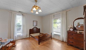 233 E Main St, Bells, TN 38006