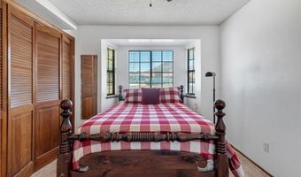 19456 Saint Timothy Ln, Apple Valley, CA 92307