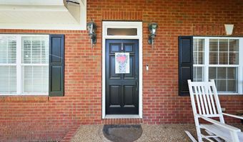 330 River Oaks Dr, Bainbridge, GA 39817