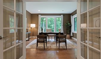 3867 Hawk Crest Rd, Ann Arbor, MI 48103