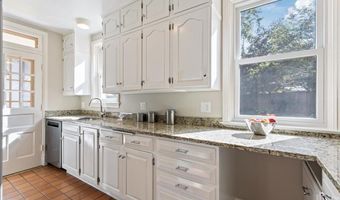 5013 WORTHINGTON Dr, Bethesda, MD 20816