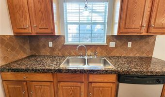 42 Cheryl Cir, Bentonville, AR 72712