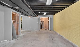 2066 Friar Tuck Cir, Adrian, MI 49221