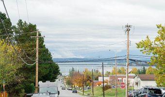 1612 22nd St, Anacortes, WA 98221