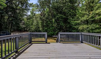 18 ARDSLEY Cir, Dover, DE 19904