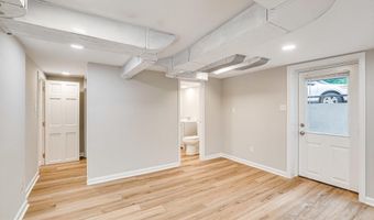 1519 STAFFORD St N 3, Arlington, VA 22207