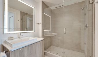 2960 NE 207th St 05, Aventura, FL 33180