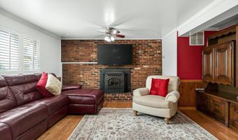 7052 WARDELL St, Annandale, VA 22003