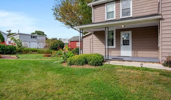 120 W 2ND St, Alburtis, PA 18011