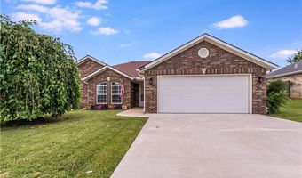 541 Firewood Dr, Centerton, AR 72719