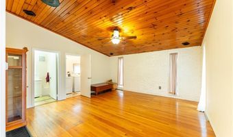 1122 Pawtucket Ave, East Providence, RI 02916
