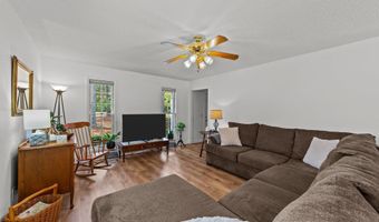 918 Circle Dr, Angier, NC 27501