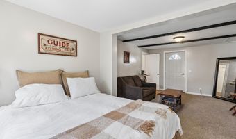 157 Main St, Belgrade, ME 04918