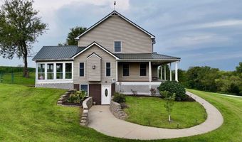 1049 Vine Ave, Riverside, IA 52327
