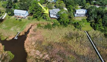 192 Ave B, Apalachicola, FL 32320