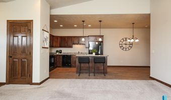 4400 W Townsley Pl, Sioux Falls, SD 57108