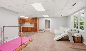 3731 Fortuna Dr, Akron, OH 44312