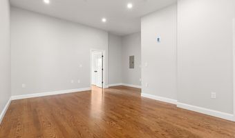 316 Princeton St 3, Boston, MA 02128