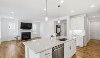 103 PLANETREE Ct, Lake Frederick, VA 22630