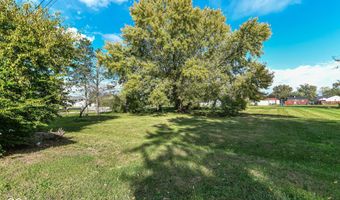 415 N 17th Ave, Beech Grove, IN 46107