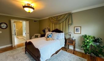 280 Arlington Dr, Batesville, IN 47006