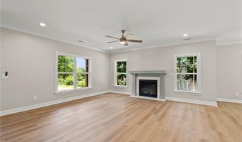 105 Kingsmill Ct, Advance, NC 27006