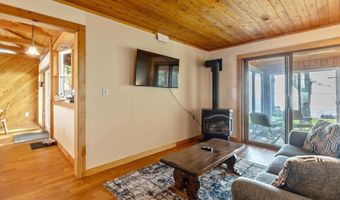 39 Bourdeau Ln N, Alburgh, VT 05440