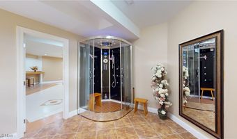 460 Berwick Cir, Aurora, OH 44202
