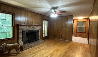 375 Segrest Cir, Athens, GA 30605