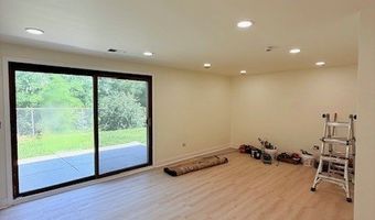 833 W Heritage Dr 2, Addison, IL 60101