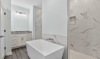 1176 Duke Dr, Bauxite, AR 72011