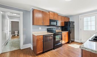 130 W Broadway, Bangor, ME 04401