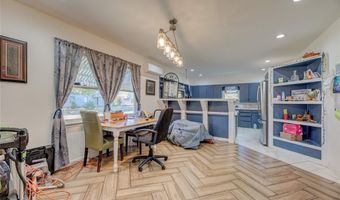 1528 W Idaho Ave, Chickasha, OK 73018