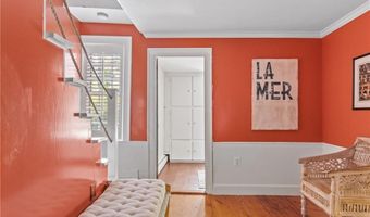35 Second St, Newport, RI 02840