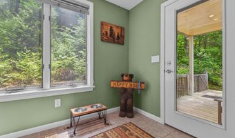 53 Ammonoosuc Dr, Bartlett, NH 03812