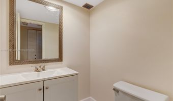 2750 NE 183rd St 607, Aventura, FL 33160
